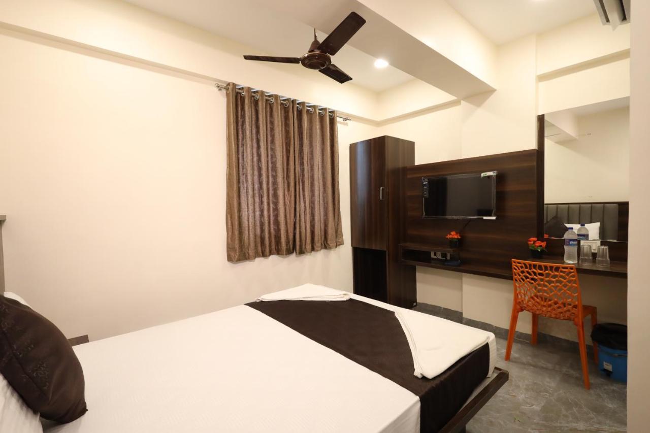 R K Residency Mahape Hotel Navi Mumbai Exterior photo