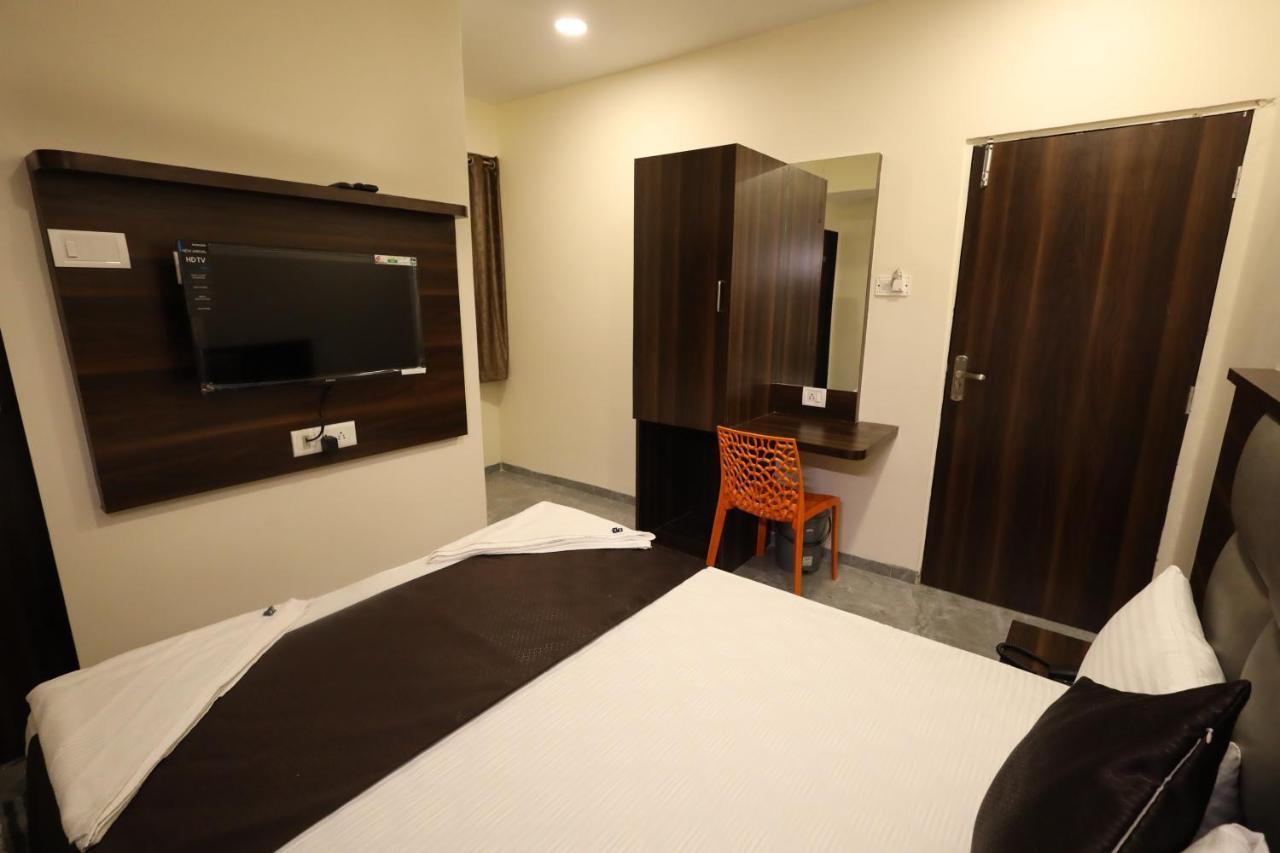 R K Residency Mahape Hotel Navi Mumbai Exterior photo