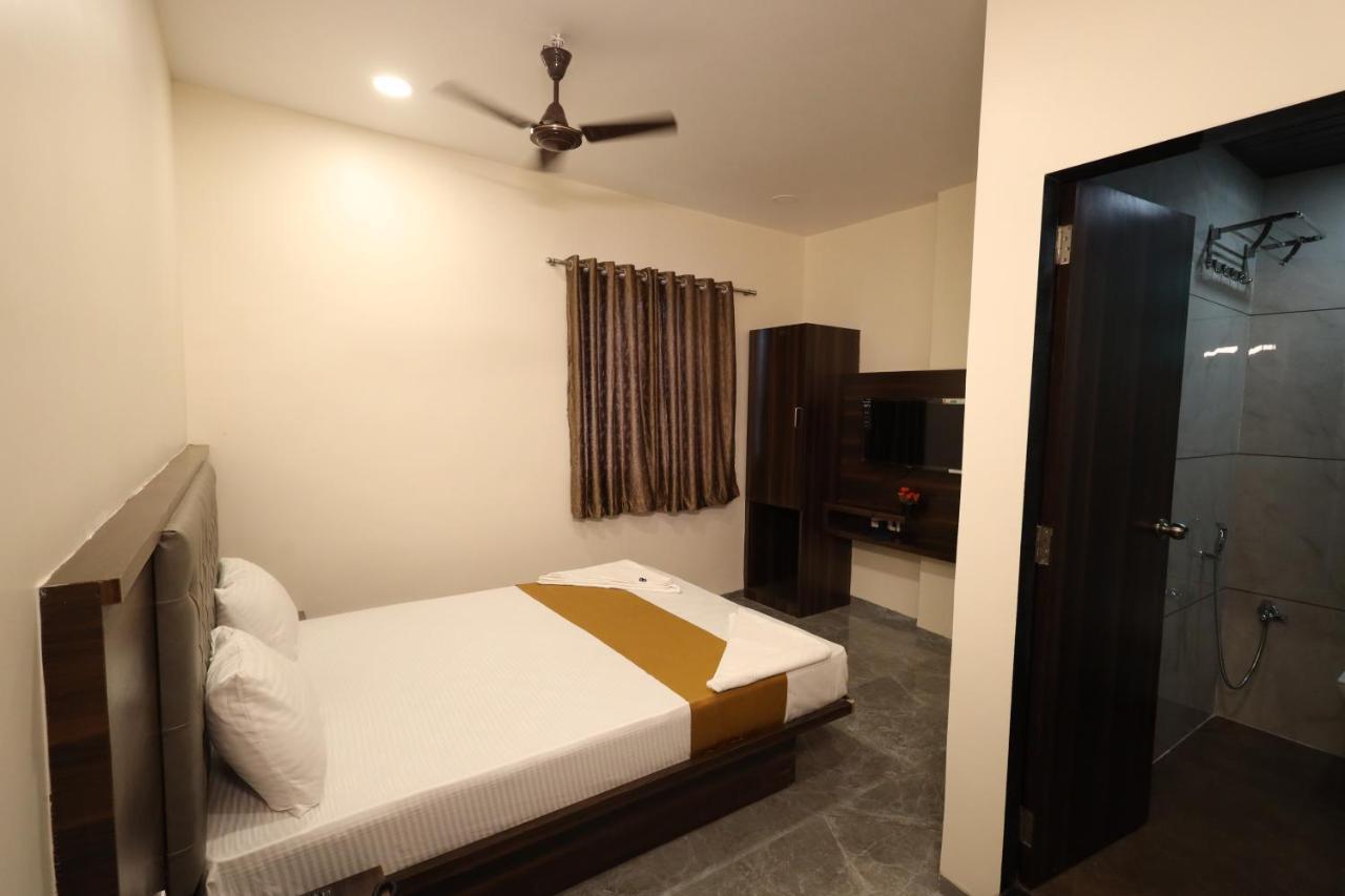 R K Residency Mahape Hotel Navi Mumbai Exterior photo